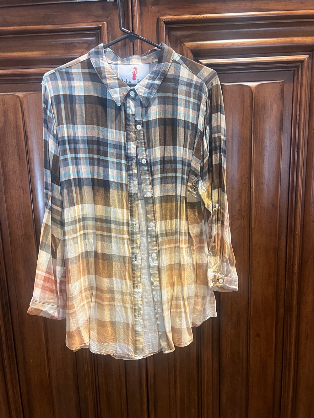 Casual Plaid Button-Down Shirt in Brown & Blue by
